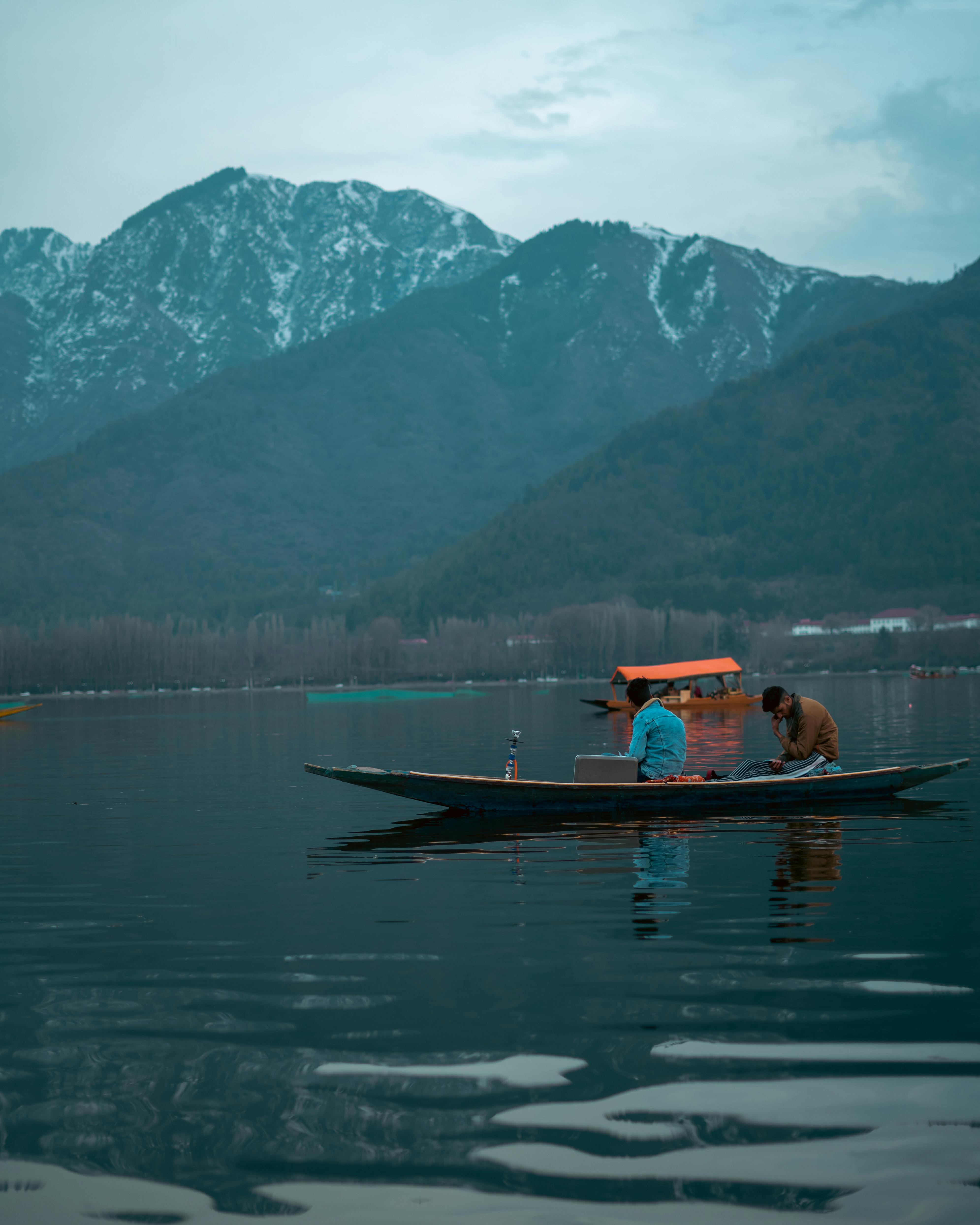 Shikara Rides